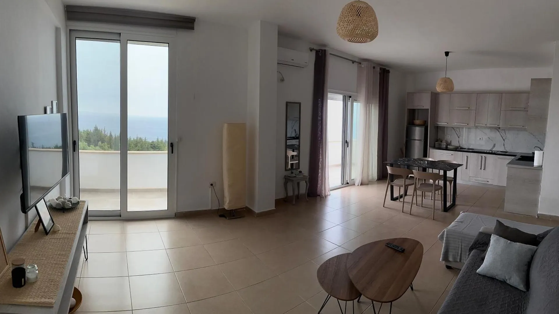 Dora'S Apartment Dhërmi